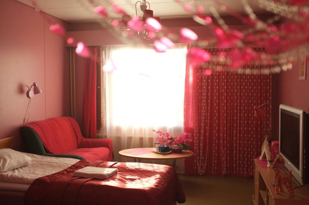 Hotel Villa Vanessa Siltakylä Exterior foto